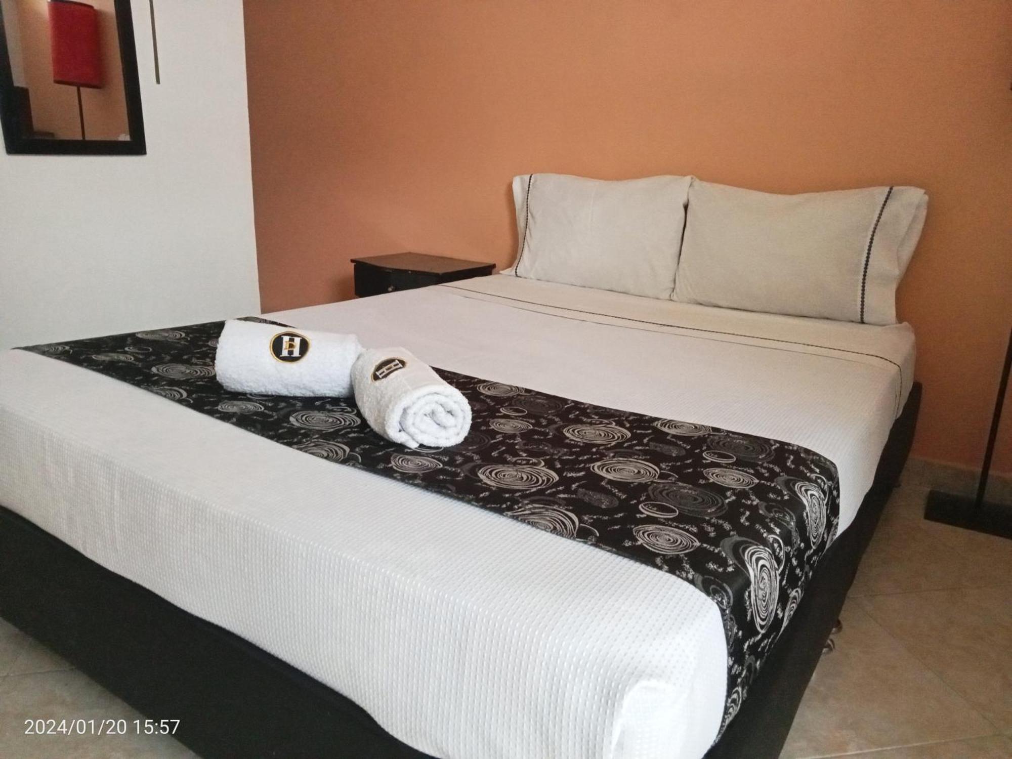 פוסגסוגה Hotel Dorado Real מראה חיצוני תמונה